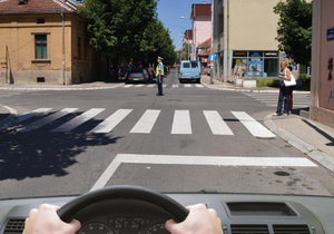 Slika uz pitanje: U situaciji prikazanoj na slici