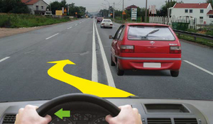Slika uz pitanje: U situaciji prikazanoj na slici krećete se na
