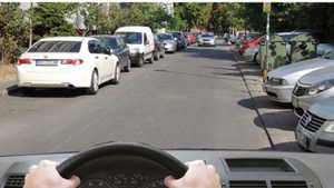 Slika uz pitanje: U situaciji prikazanoj na slici, bezbedno postupanje je da