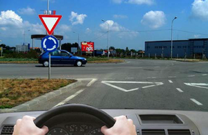 Slika uz pitanje: U situaciji prikazanoj na slici
