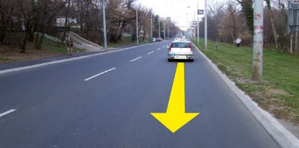 Slika uz pitanje: U situaciji prikazanoj na slici vozač vozila koje se kreće unazad