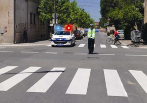 Slika uz pitanje: U situaciji prikazanoj na slici