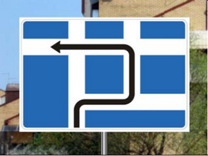 Slika uz pitanje: Saobraćajni znak prikazan na slici označava
