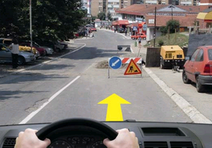 Slika uz pitanje: Prolaženjem vozila pored prepreke na putu, u situaciji prikazanoj na slici, vršite