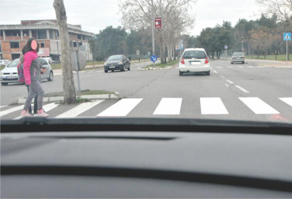 Slika uz pitanje: Kako ćete postupiti u situaciji prikazanoj na slici: